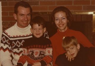 1975-Pat with famil