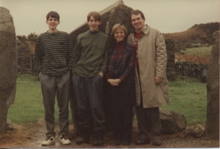 1990-Pat with famil