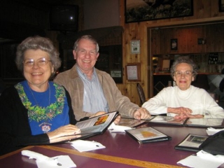 2008-Pat at cousins reunion